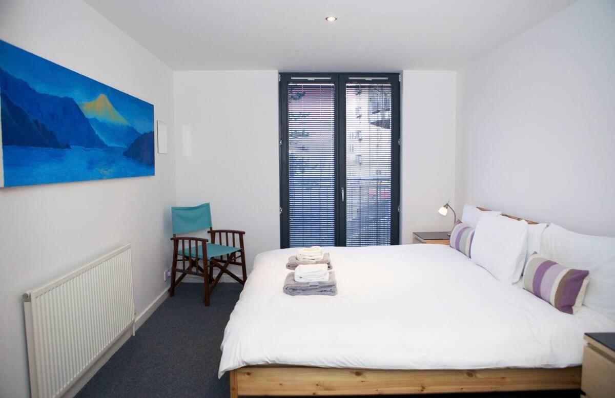 Joivy Inviting Flat With Parking In Canonmills Единбург Екстериор снимка