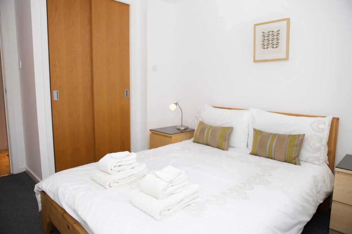 Joivy Inviting Flat With Parking In Canonmills Единбург Екстериор снимка